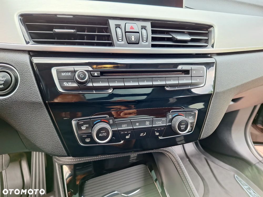 BMW X1 xDrive18d Sport Line - 28