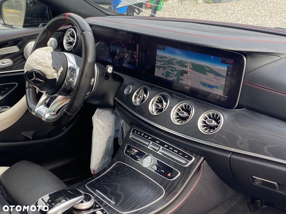 Mercedes-Benz Klasa E - 17