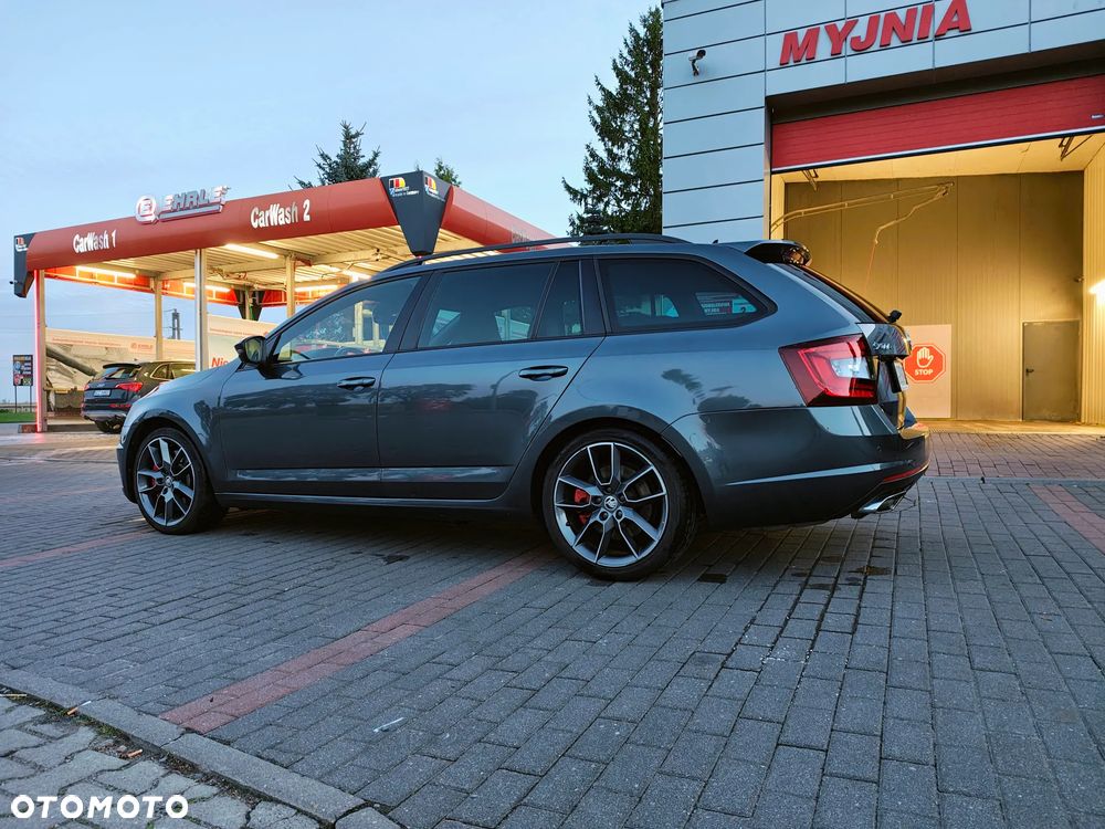 Skoda Octavia 2.0 TSI RS 245 DSG - 7