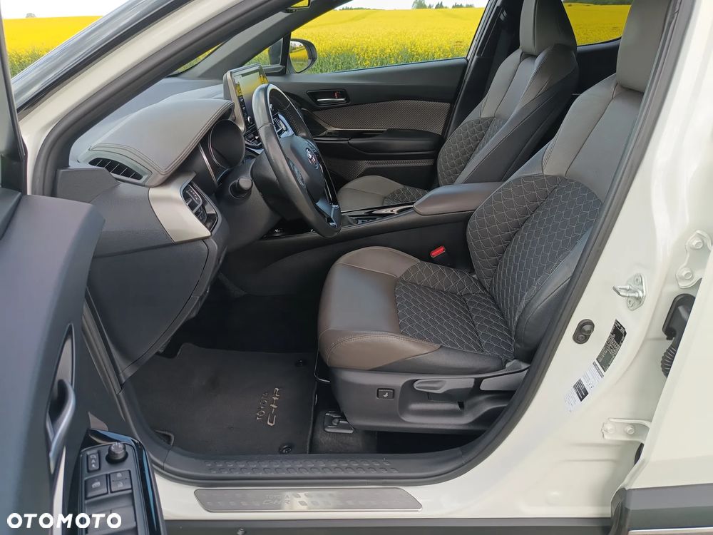 Toyota C-HR - 11