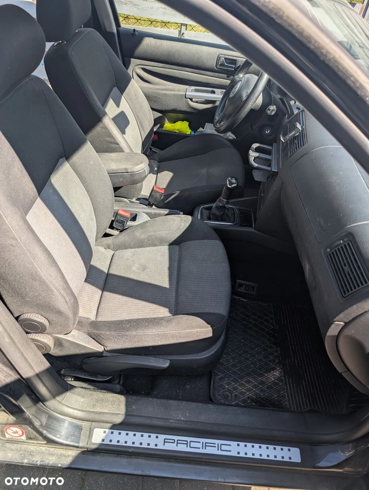 Volkswagen Golf 1.9 TDI Comfortline - 5