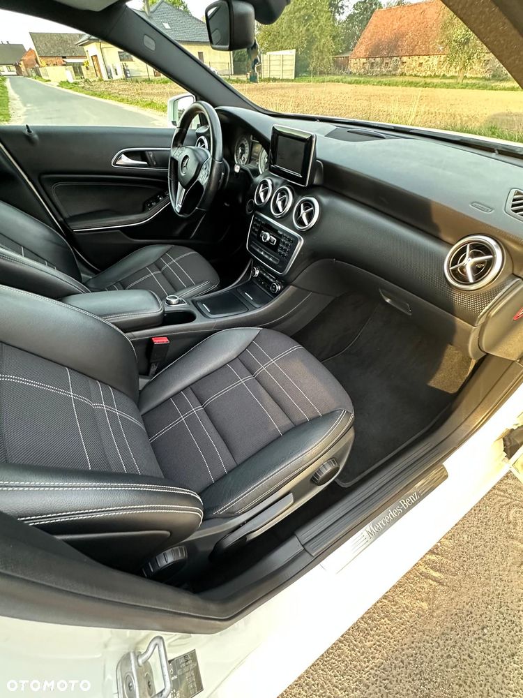 Mercedes-Benz Klasa A 180 CDI (BlueEFFICIENCY) 7G-DCT - 10