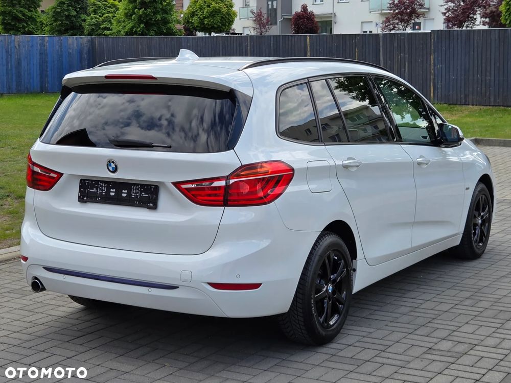 BMW Seria 2 218d Sport-Aut Sport Line - 2