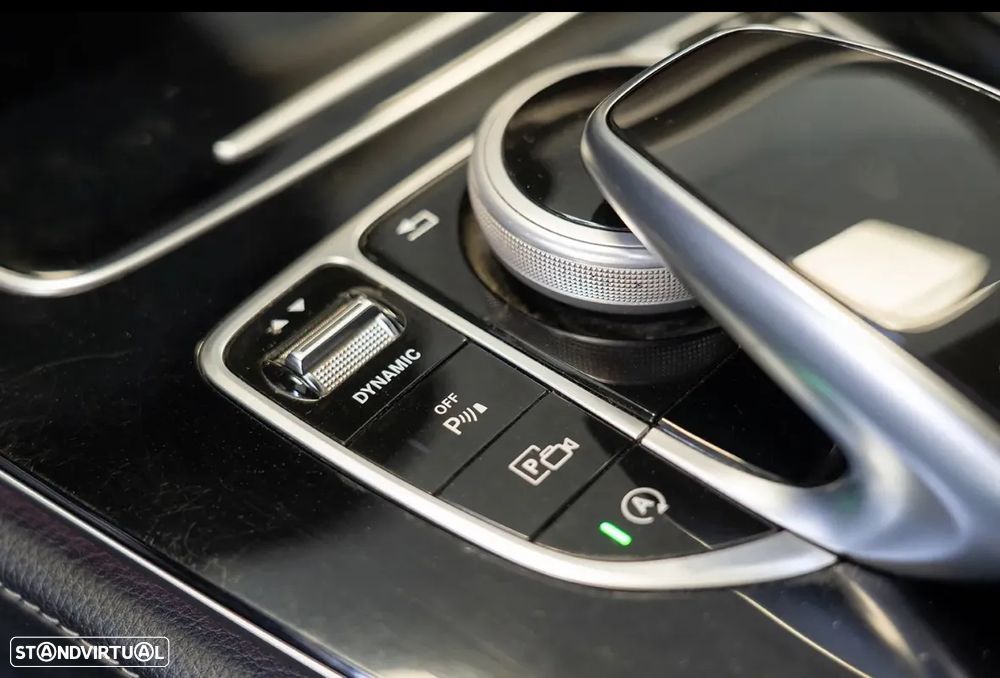 Mercedes-Benz E 220 d AMG Line 7L - 9