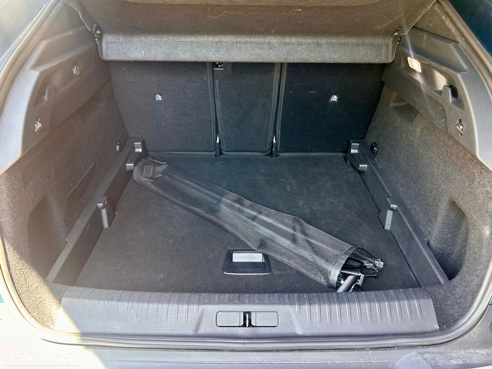 Peugeot 3008 1.2 Hybrid Allure e-DCS6 - 17