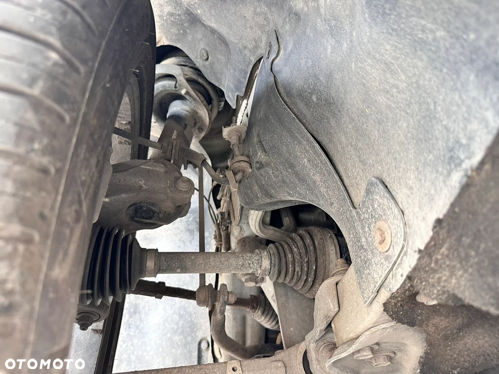 Jeep Cherokee - 20