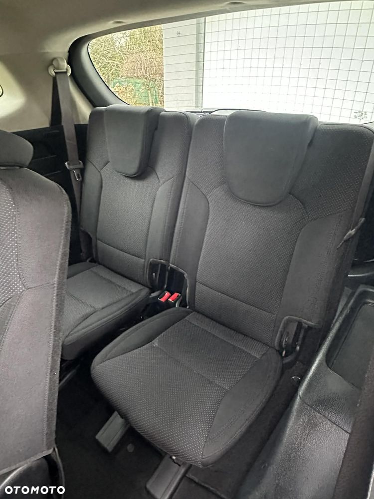 Kia Carens 1.7 CRDi 115 Dream Team Edition - 27