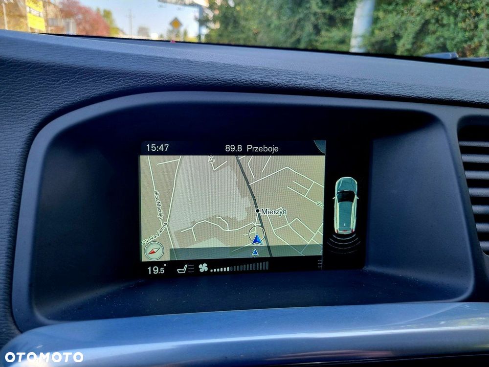 Volvo V60 T4 Geartronic Momentum - 19