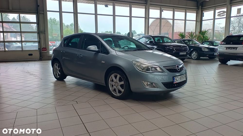 Opel Astra 1.4 T Enjoy - 12