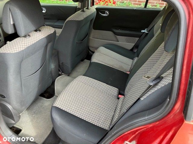 Renault Megane 1.6 Confort Authentique - 4
