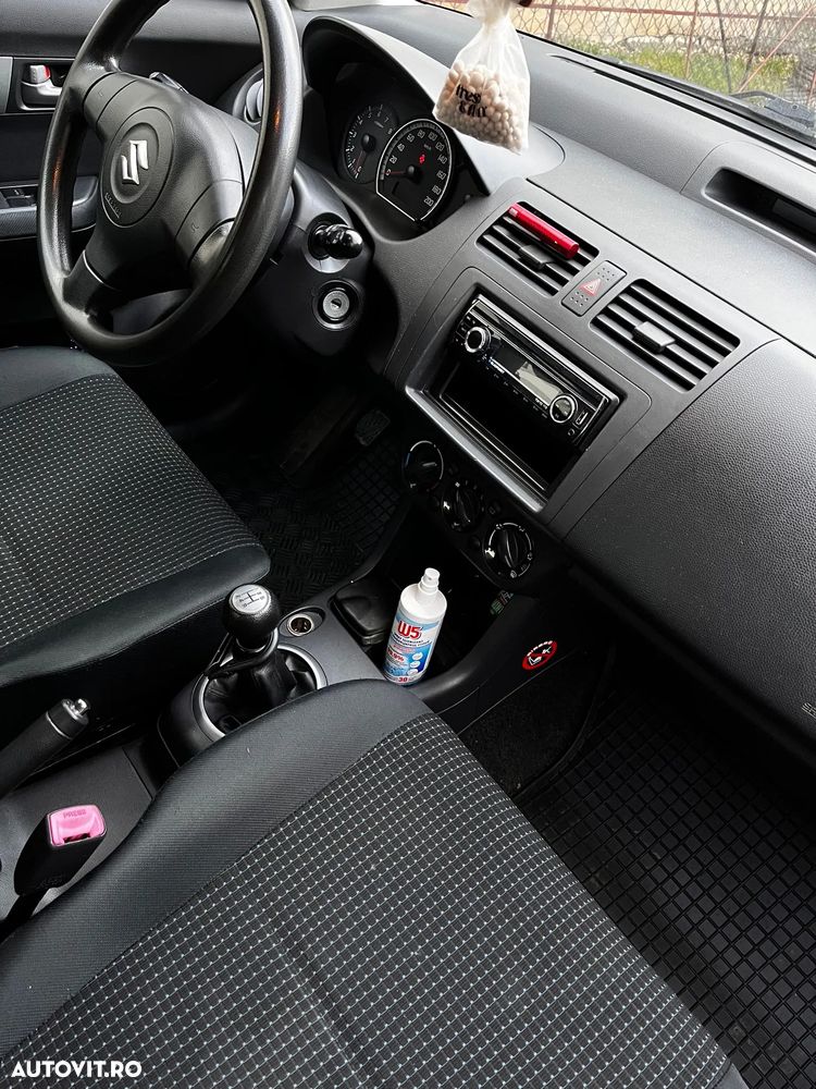 Suzuki Swift - 10