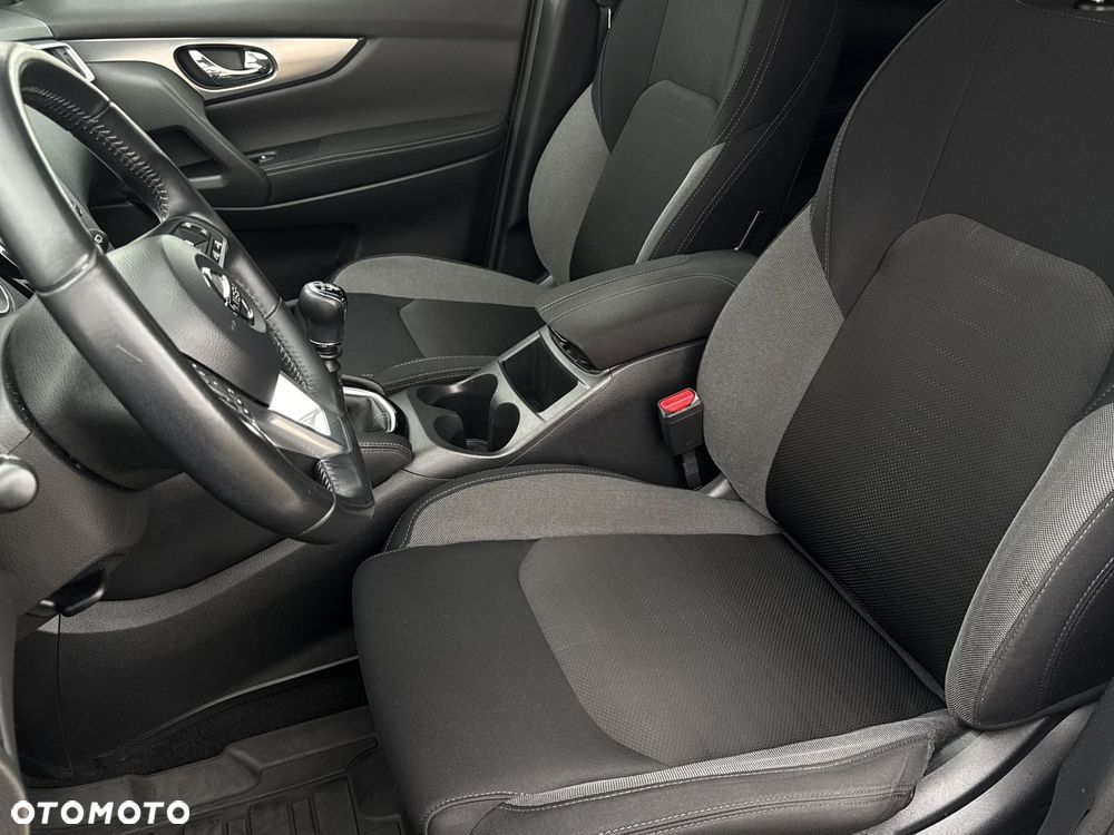 Nissan Qashqai 1.6 DIG-T N-Connecta - 11