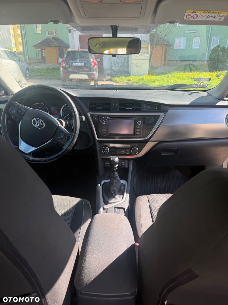 Toyota Auris 1.4 D-4D Premium Comfort - 8