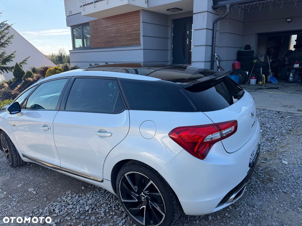 Citroën DS5 2.0 HDi Hybrid4 SoChic MCP - 4