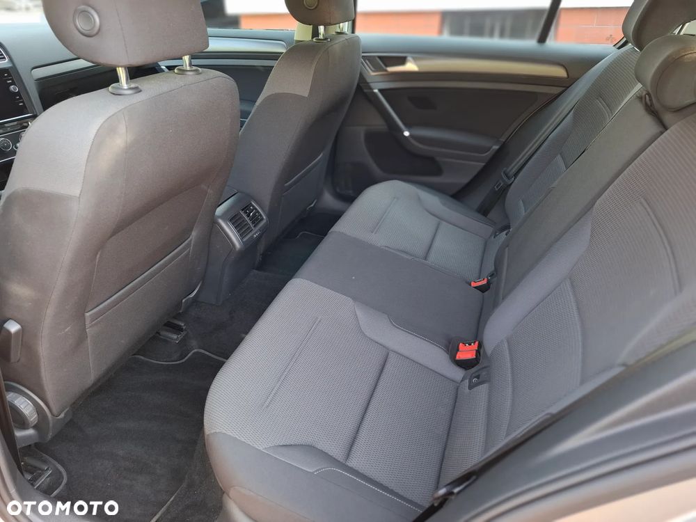 Volkswagen Golf 1.0 TSI BlueMotion Comfortline - 19