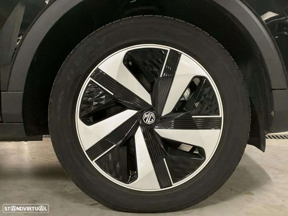 MG ZS EV 72.6 kWh Luxury OBC 11 kW - 18