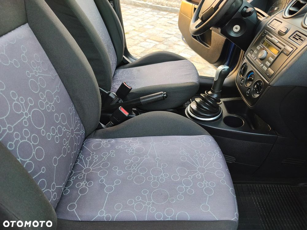 Ford Fiesta - 21