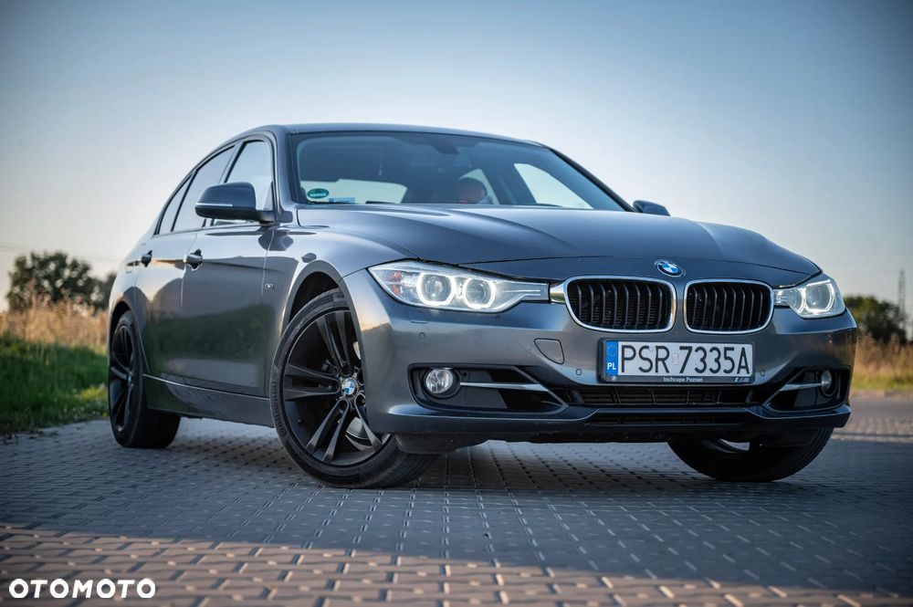 BMW Seria 3 328i - 1
