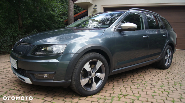 Skoda Octavia Combi 2.0 TDI 4x4 DSG Scout