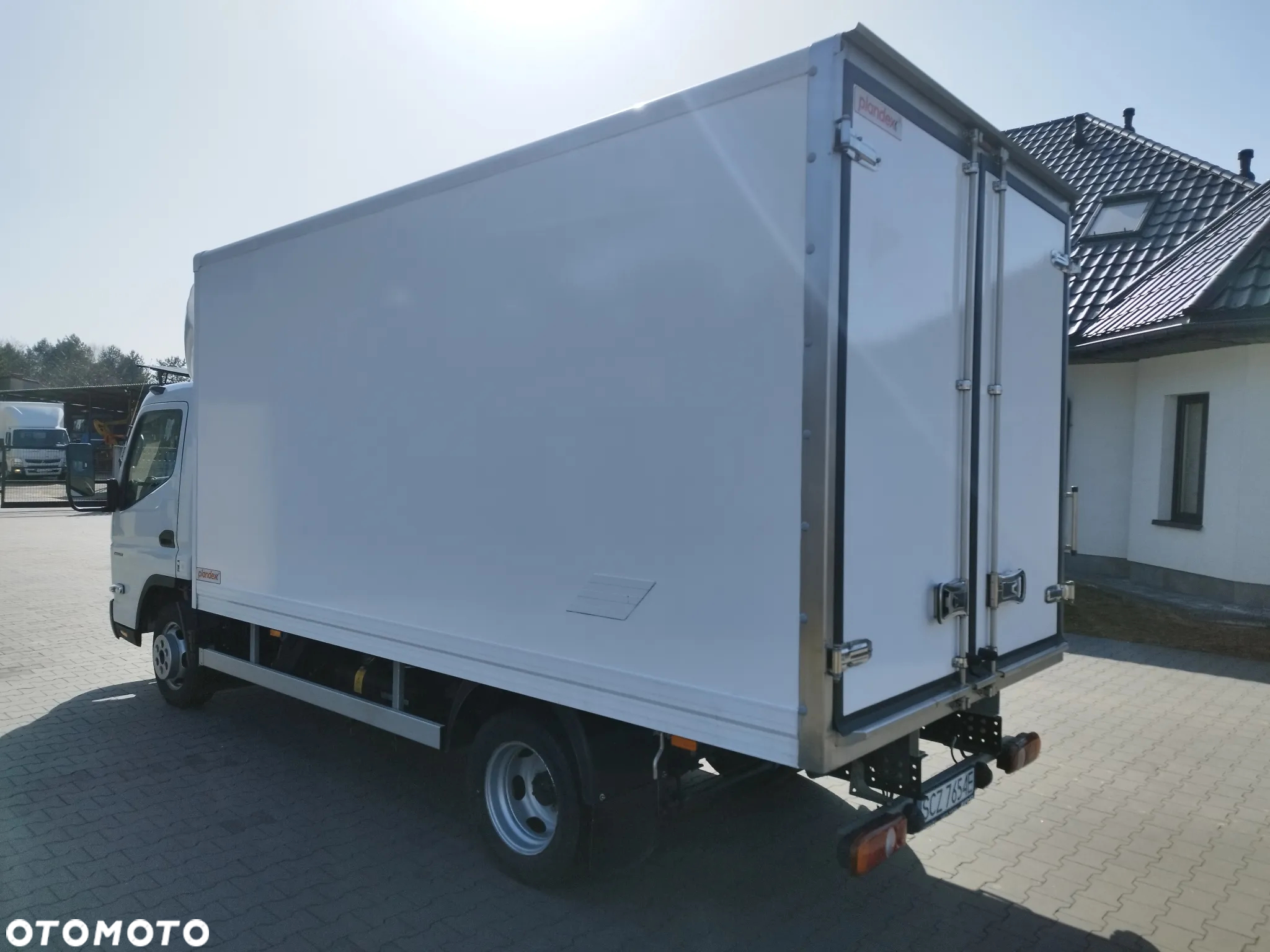 Mitsubishi Fuso Canter - 4