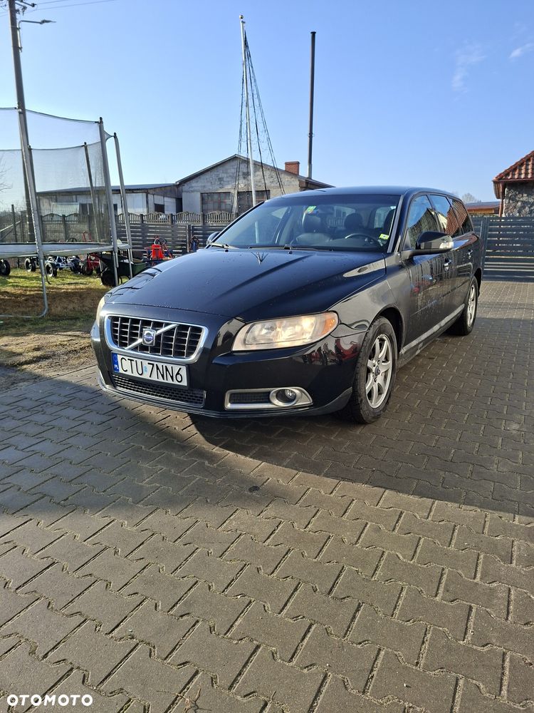 Volvo V70 - 1