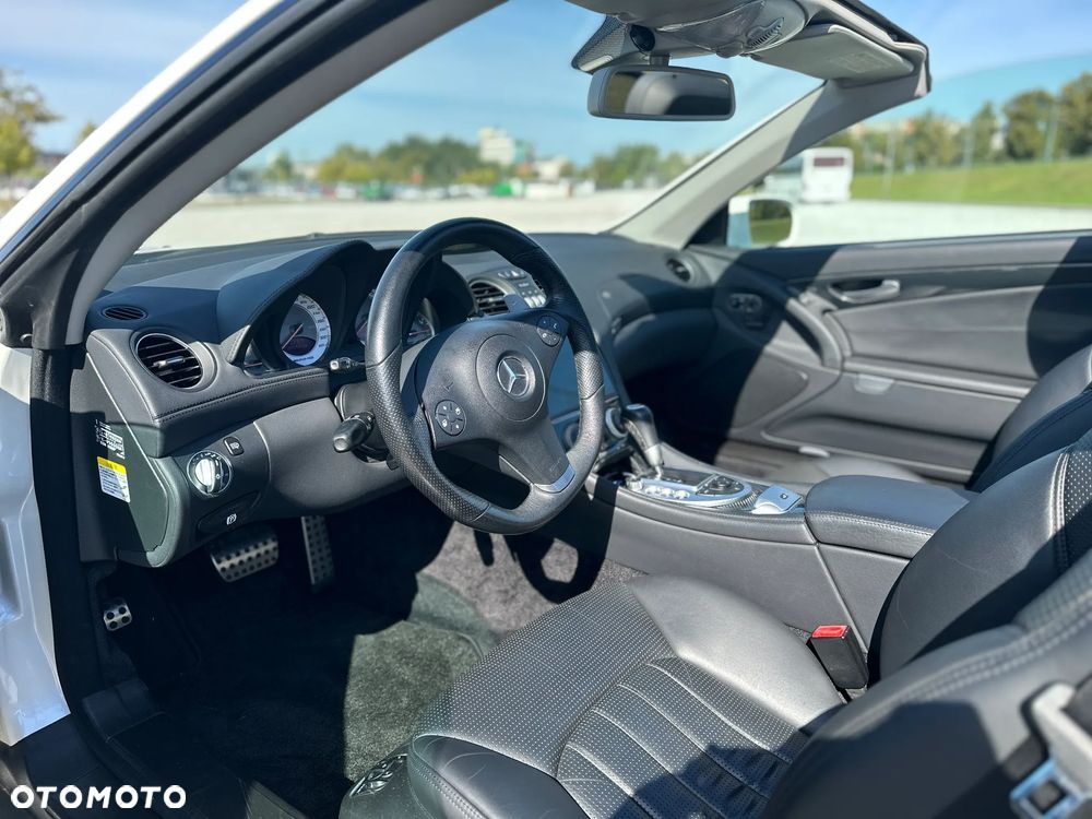 Mercedes-Benz SL 63 AMG SPEEDSHIFT MCT - 15
