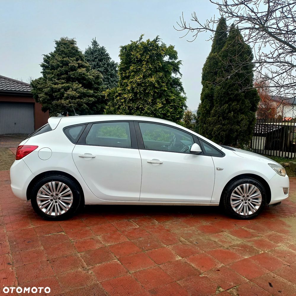 Opel Astra 1.6 Edition Sport - 11