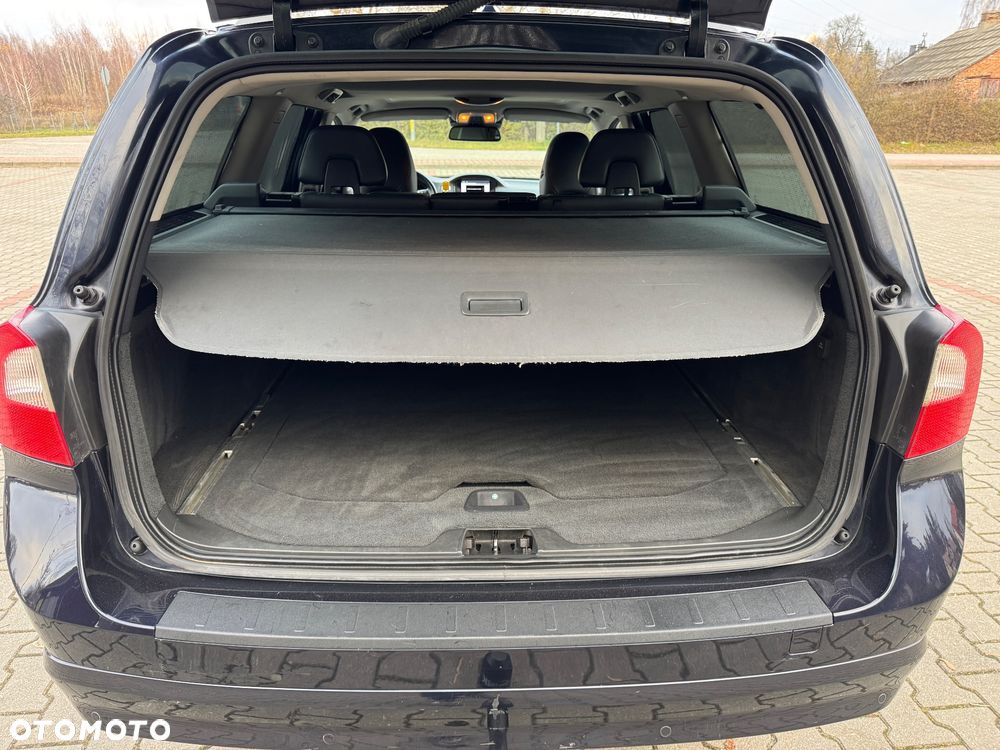 Volvo V70 D3 Geartronic Summum - 8
