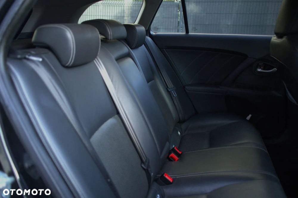 Toyota Avensis 2.0 D-4D Prestige - 13
