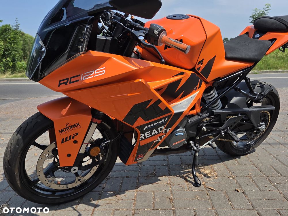 KTM RC 125 - 33