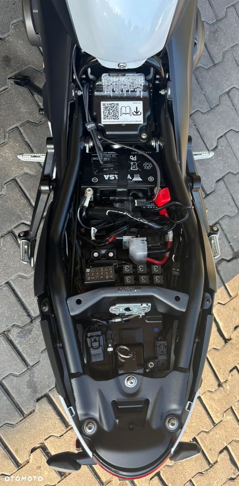 Triumph Trident - 12