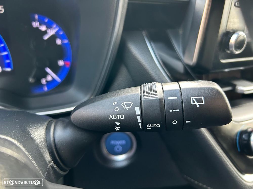 Toyota Corolla Touring Sports 1.8 Hybrid Comfort+P.Sport - 18