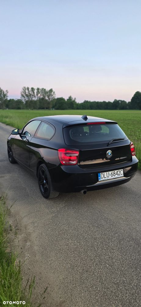 BMW Seria 1 114i - 3