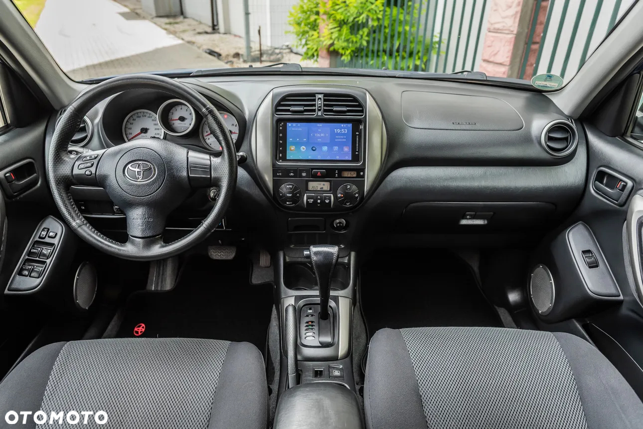 Toyota RAV4 - 21
