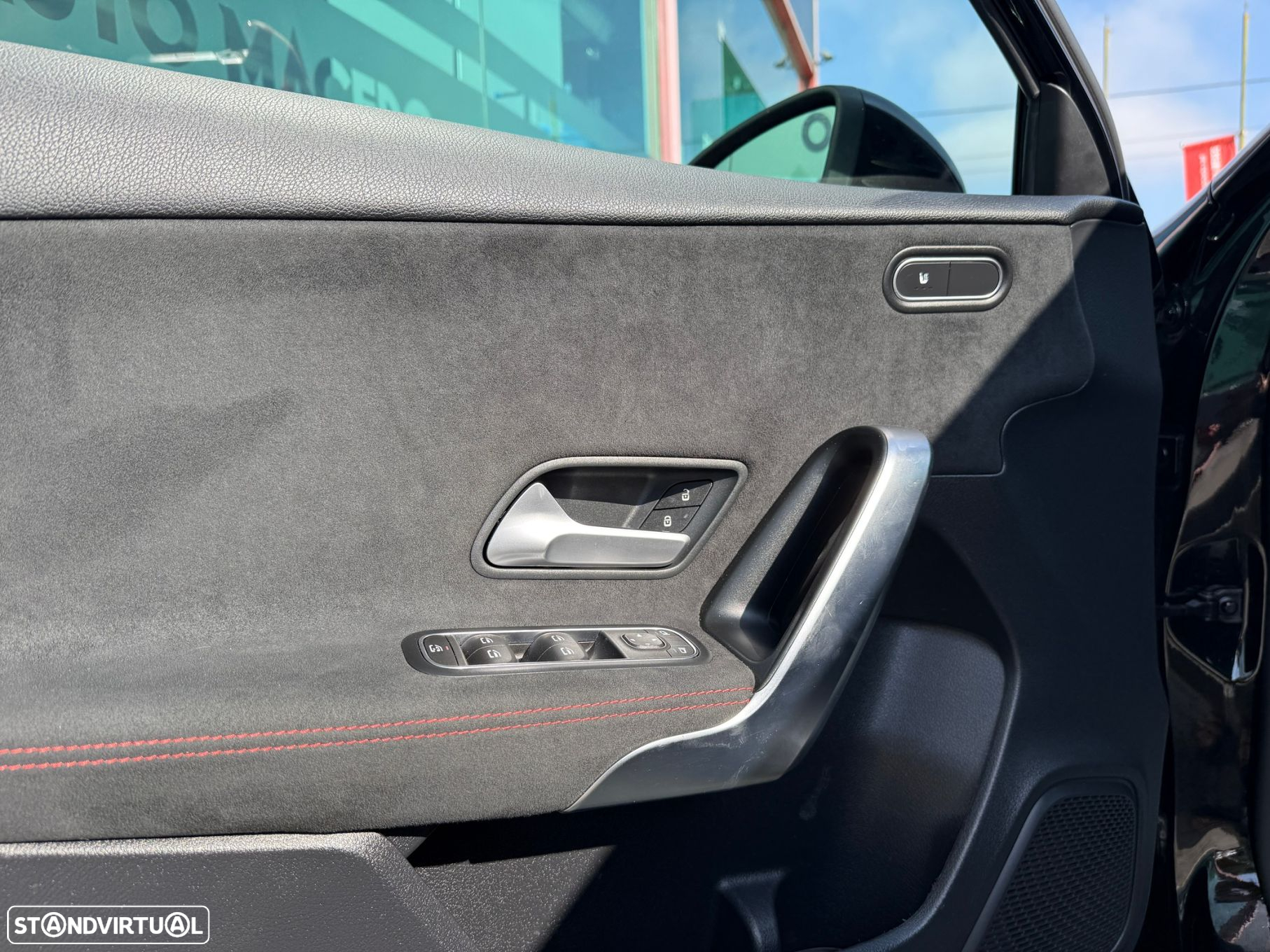 Mercedes-Benz A 180 7G-DCT AMG Line - 9
