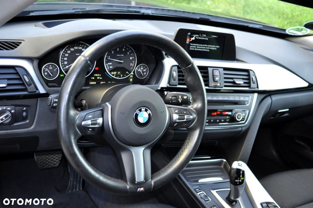 BMW 3GT 320i Luxury Line - 30