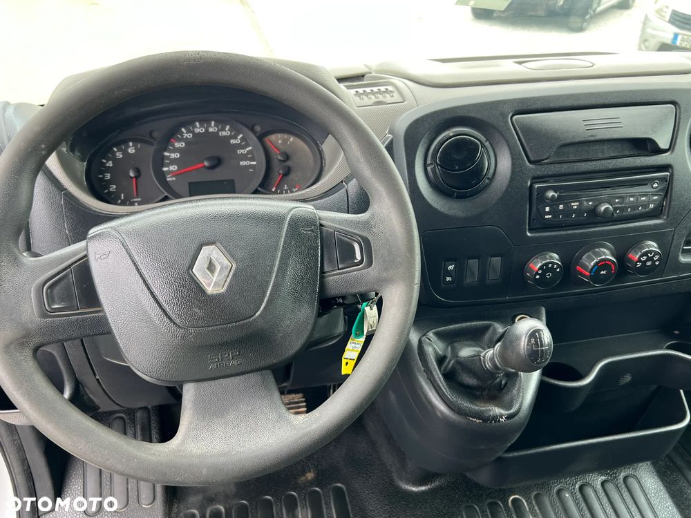 Renault Master 2.3 DCI - 11