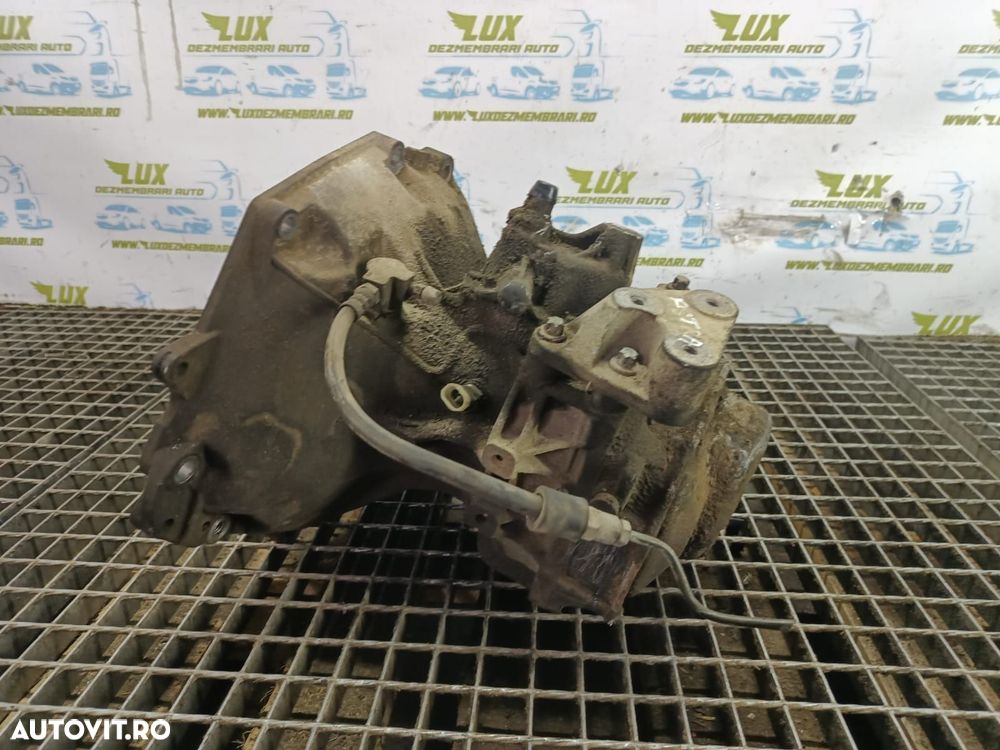 Cutie de viteze manuala 5 trepte 1.7 cdti Z17DTL 90400206 Opel Vectra - 1