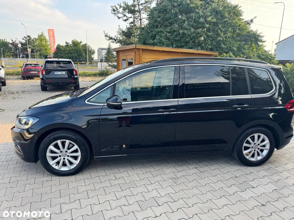 Volkswagen Touran - 3