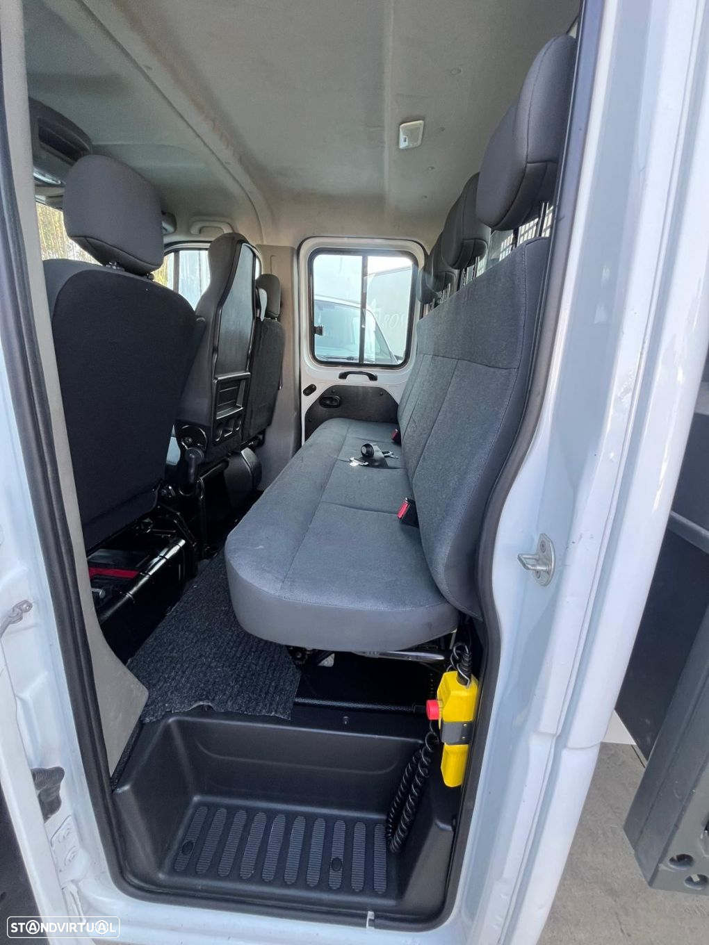 Renault Master 7 Lugares + Basculante - 9