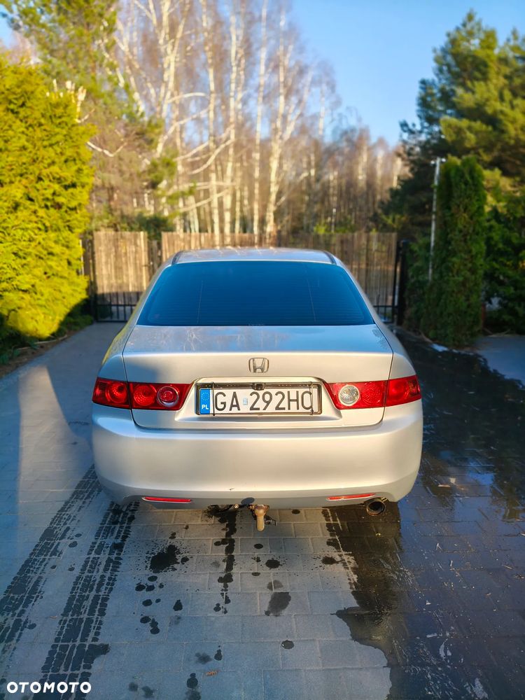 Honda Accord 2.0 Comfort - 2