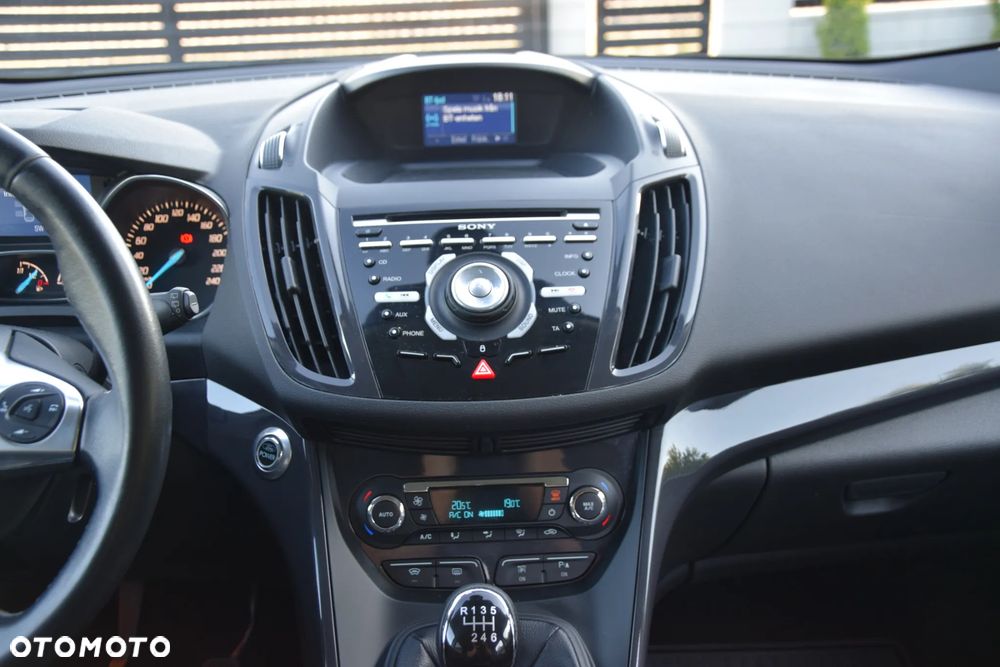 Ford Kuga 2.0 TDCi 4WD Titanium - 34