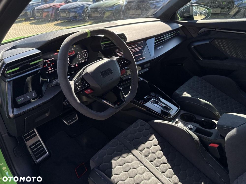 Audi RS3 Limousine - 9