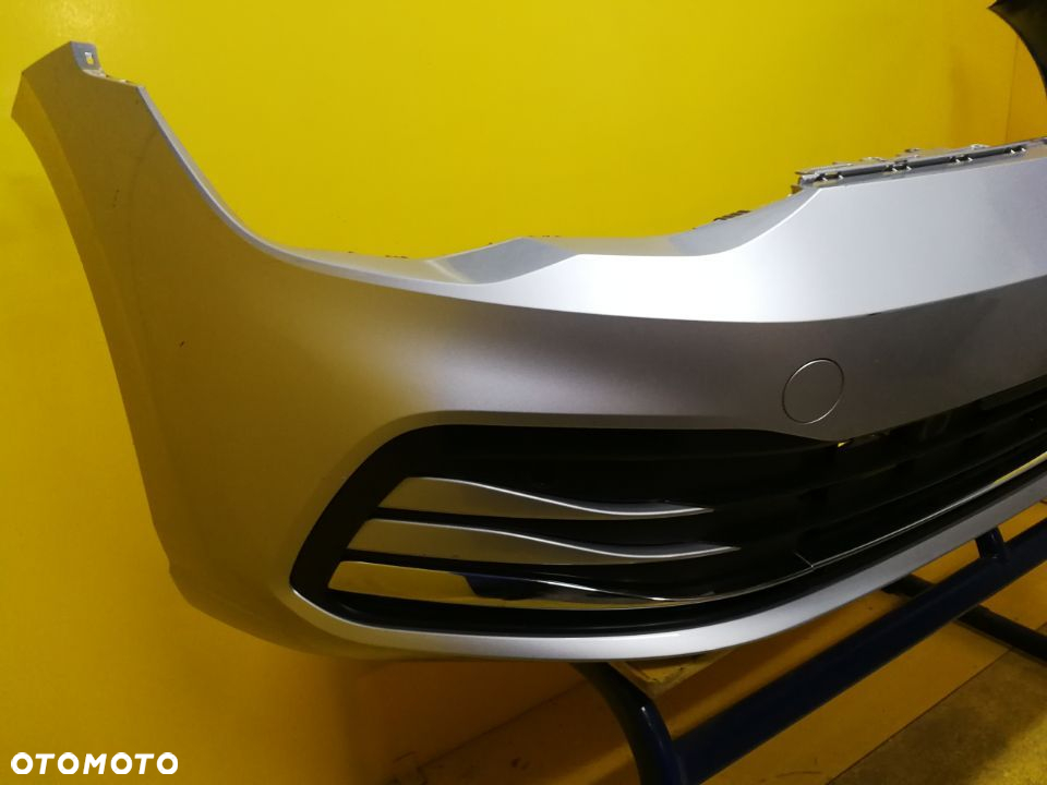 VW GOLF VIII ZDERZAK HIGHLINE GRILL ATRAPA 5H0807221A - 2