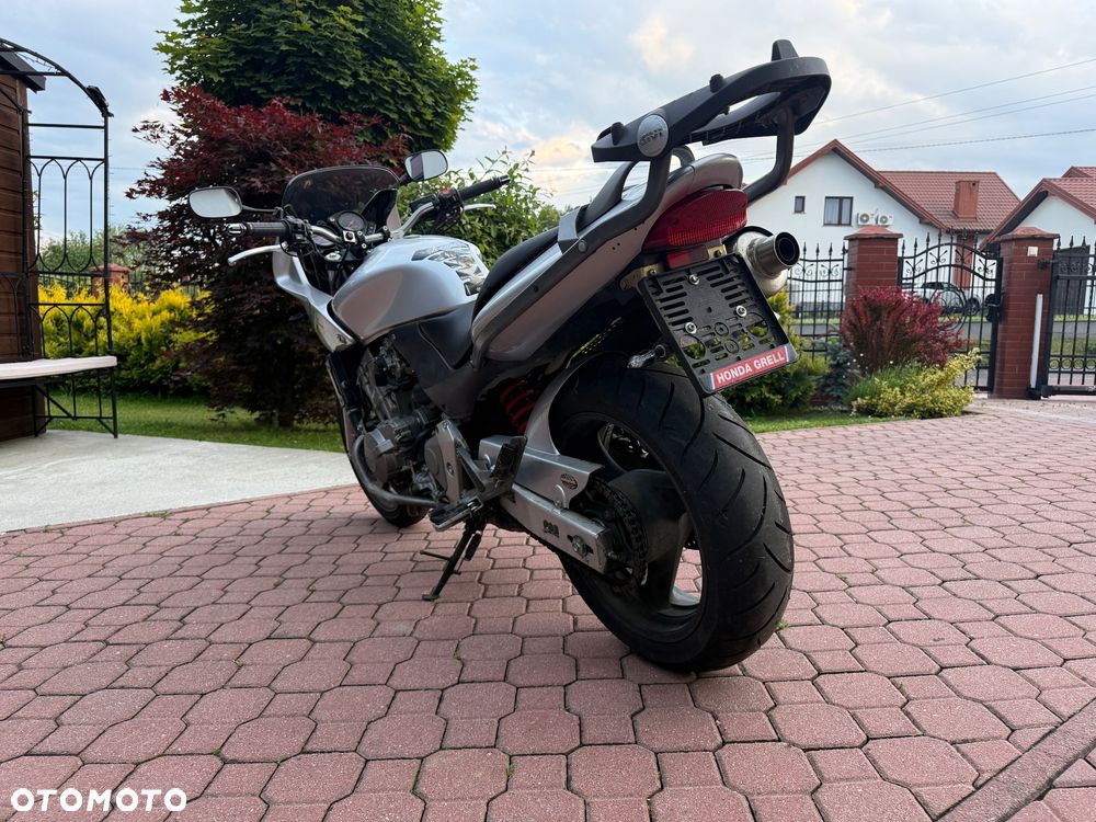 Honda Hornet - 4