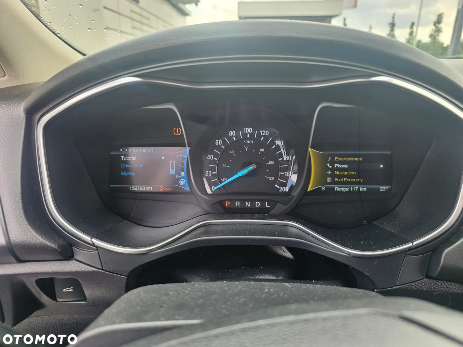 Ford Fusion - 11