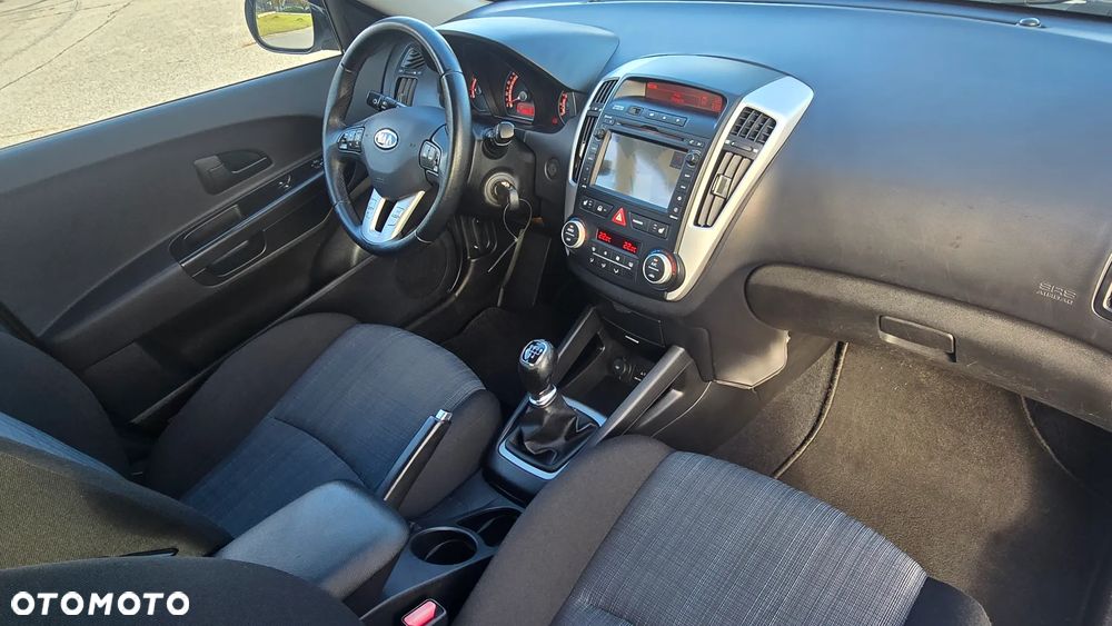 Kia Ceed - 17