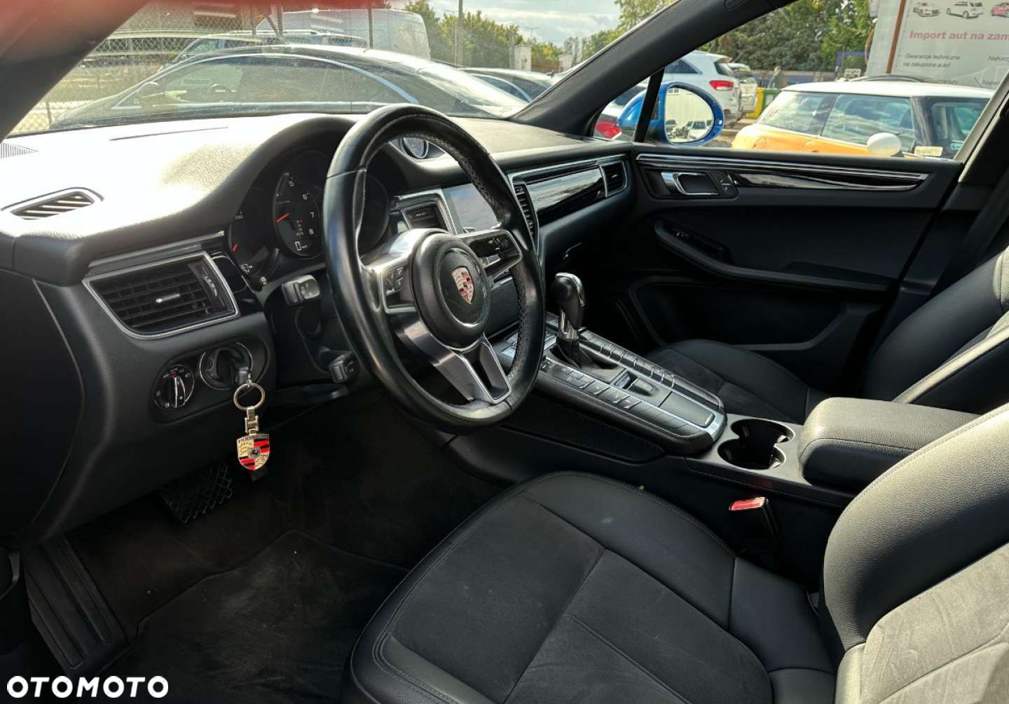 Porsche Macan - 12