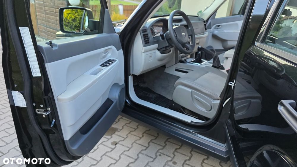 Jeep Cherokee 2.8 CRD DPF Sport - 5