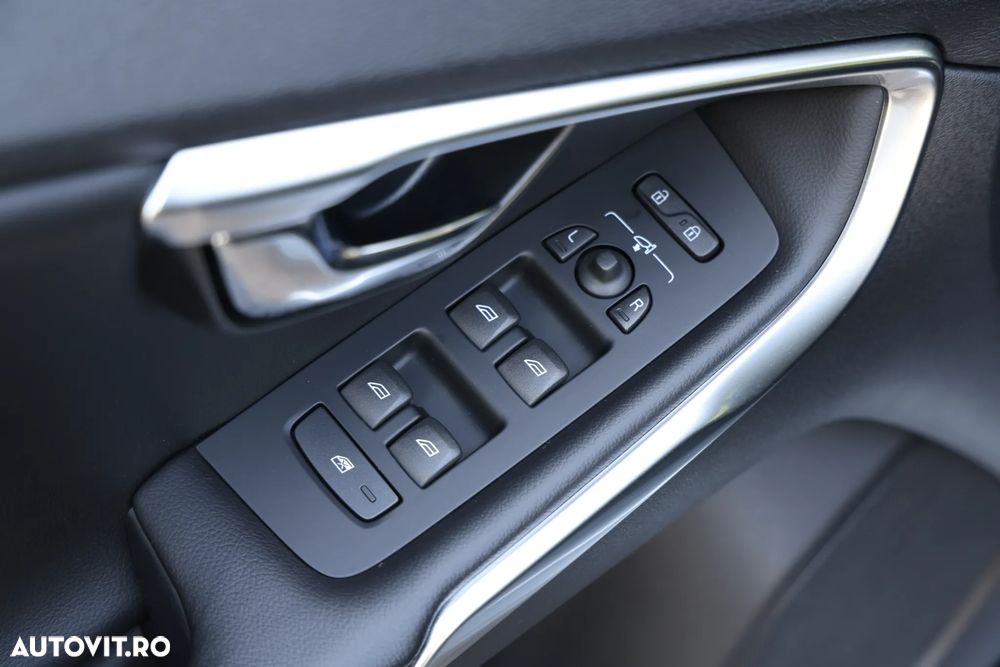 Volvo V40 D2 Geartronic Inscription - 18